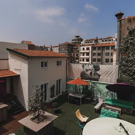 Hostel Rosalma *